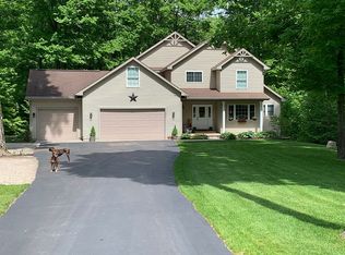 5085 Timber Ridge Dr, Kingsley, MI 49649