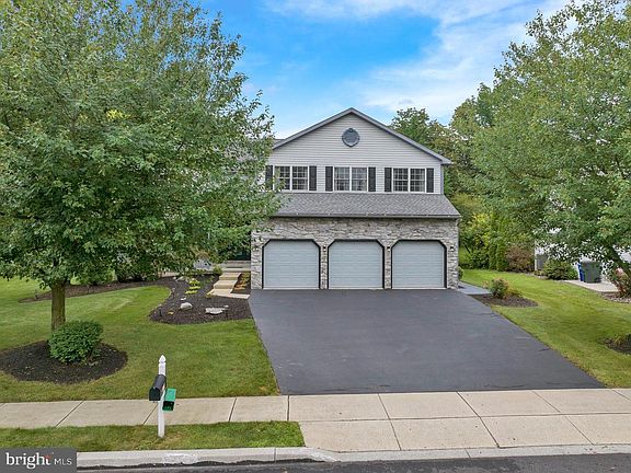 4th image of 4189 Hill Terrace Dr