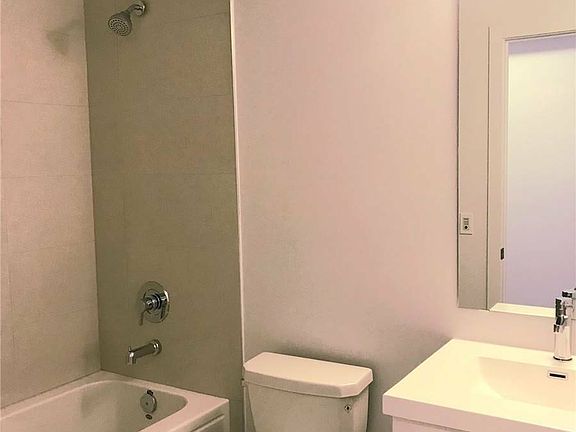 3rd image of 2550 Simcoe St N #1121