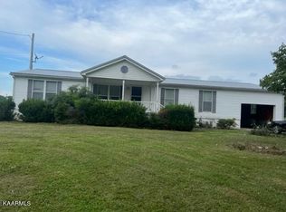 4253 Bird Rd, Lenoir City, TN 37771