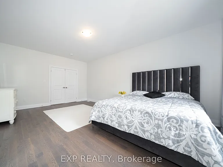 114 Seguin St — Photo 35