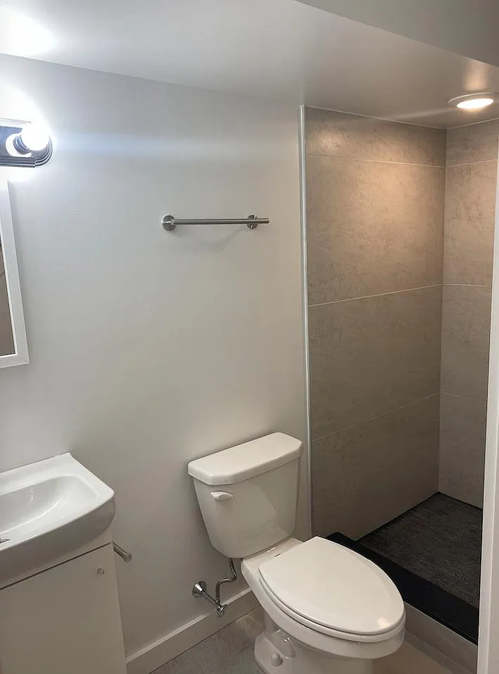 3 bed, 1260 sqft, $1,650 — Photo 3