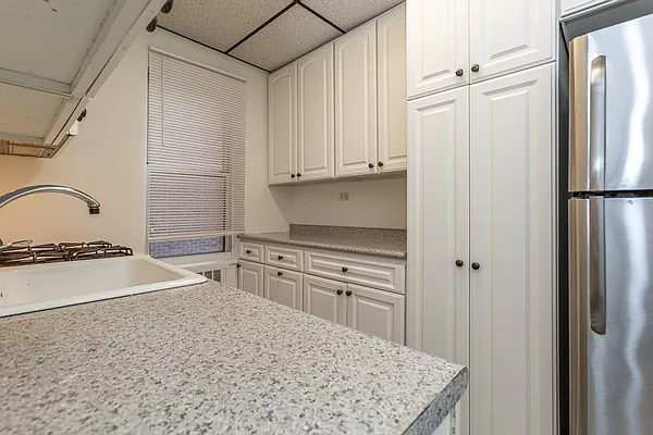 Sold by Douglas Elliman | media 8