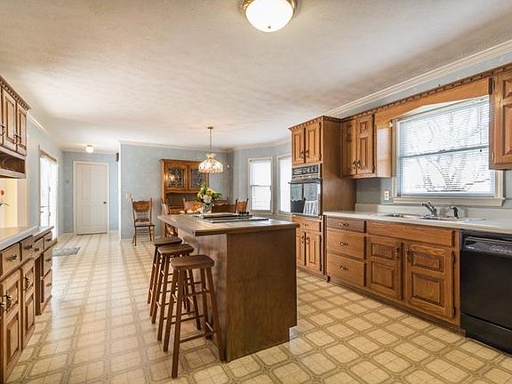 5th image of 1815 Hardman Ln