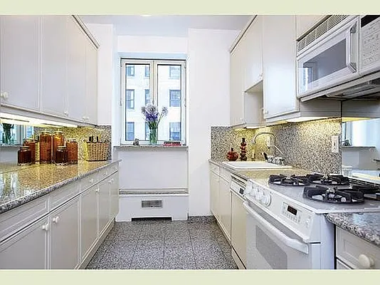 Sold by Stribling | media 5