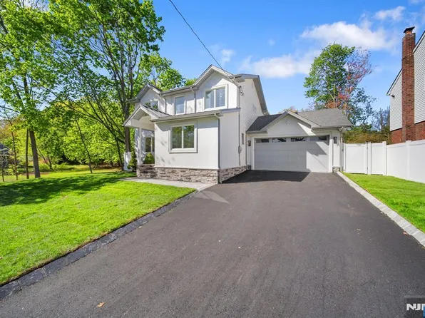 33-17 Southern Dr, Fair Lawn, NJ 07410