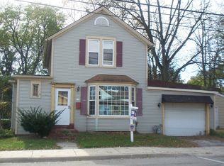 121 Cary St, Cary, IL 60013