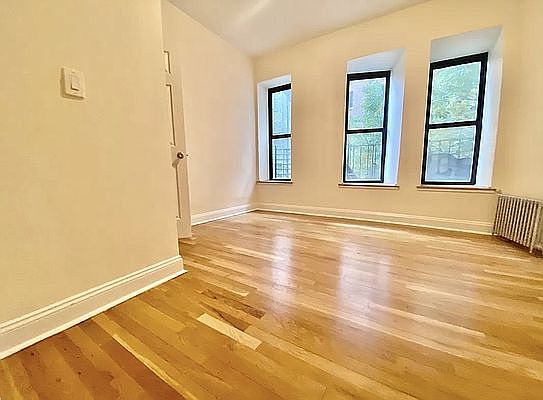 1st image of 229 E 12th St APT 25