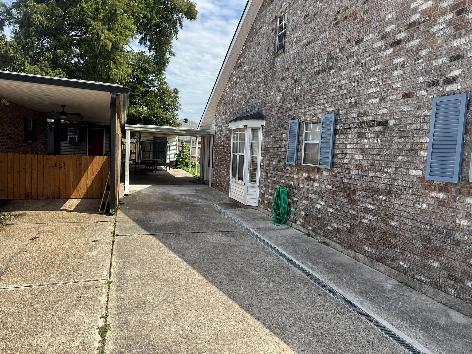 3 bed, 1480 sqft, $2,200 — Photo 3