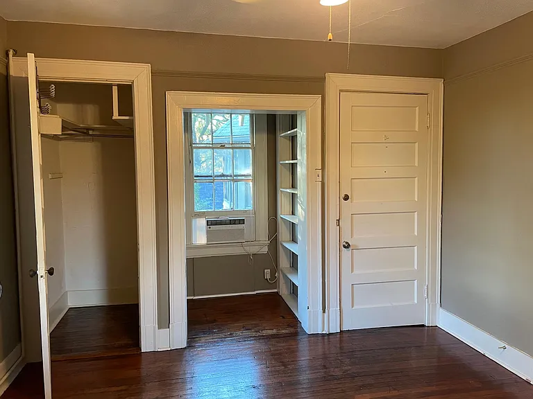 1425 Kavanaugh Blvd #8 — Photo 6