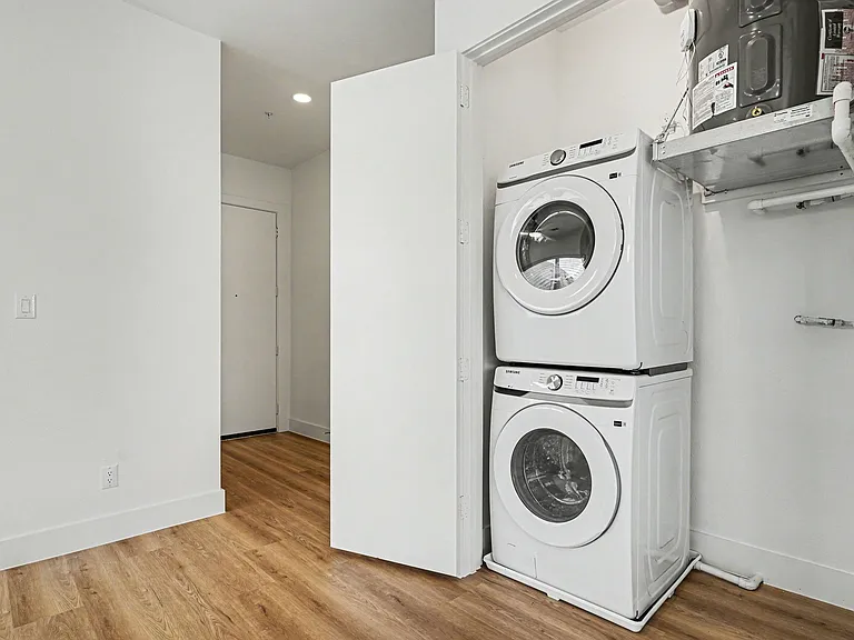 2217 N Fitzhugh Ave #207 — Photo 14