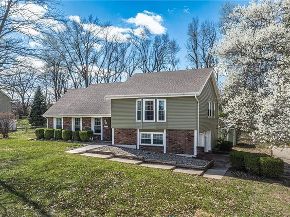 4302 W Haverill Dr, Saint Joseph, MO 64506