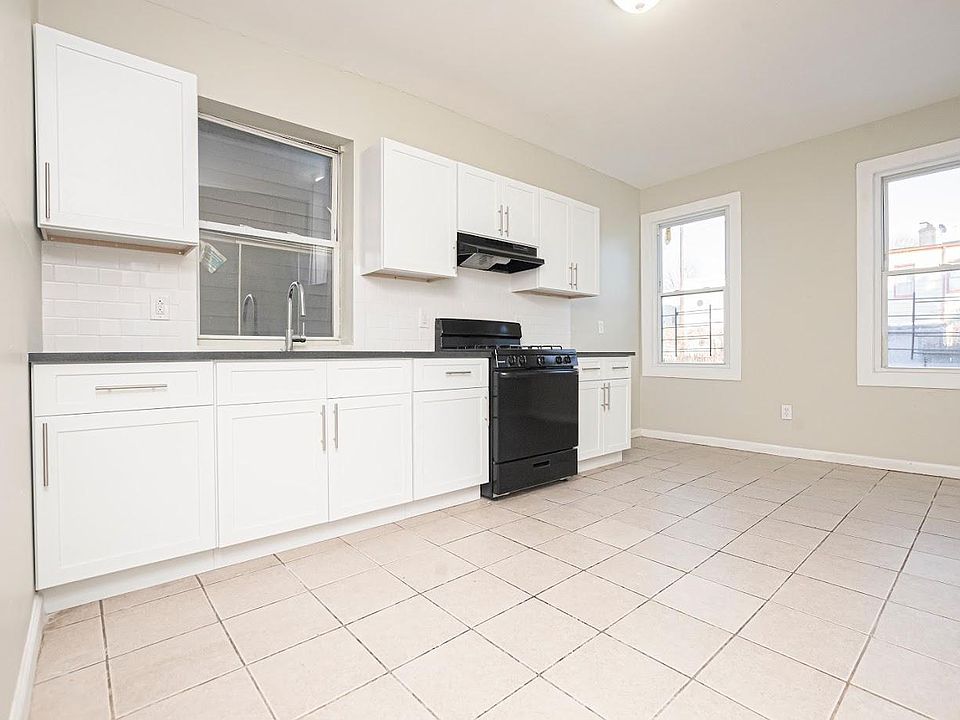1st image of 760 S 17th St #1A