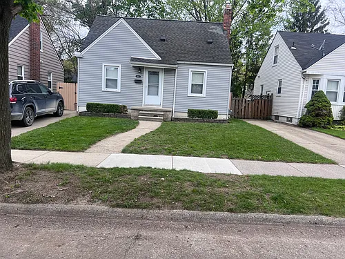 1025 Grove Ave Photo 1