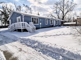 11113 N Fenton Rd, Fenton, MI 48430