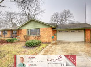 515 Oakcrest Dr, Rantoul, IL 61866