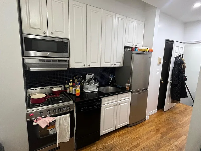 426 E 58th St #1A — Photo 4