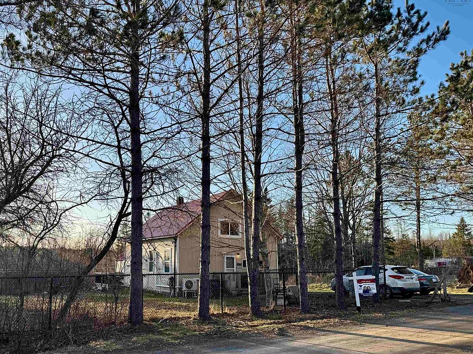 1st image of 107 Upper Pembroke Rd