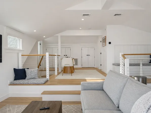 193 Seaconnet Blvd #2, Portsmouth, RI 02871