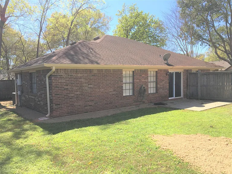 12944 Orion Ct — Photo 5