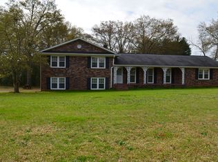 207 W Greer St, Honea Path, SC 29654