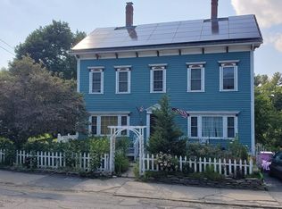 2 North St, Douglas, MA 01516