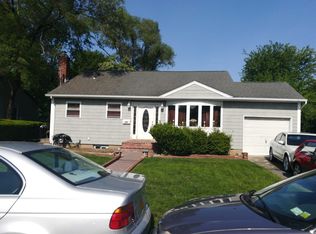 166 New York Ave, Westbury, NY 11590