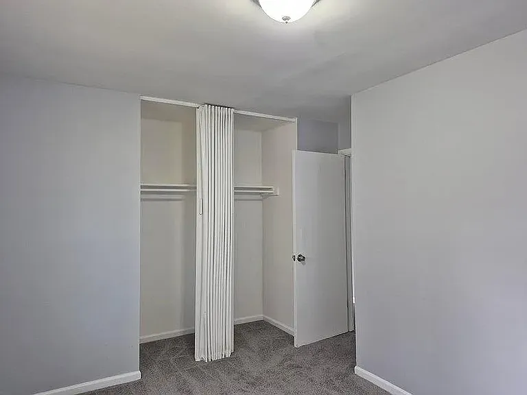 3326 Delaware St — Photo 9