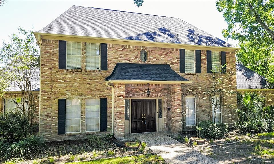 1st image of 919 Daria Dr