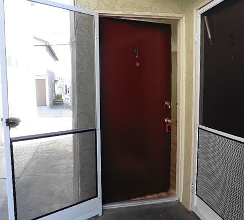 2nd image of 26 Belmont Ave APT 4