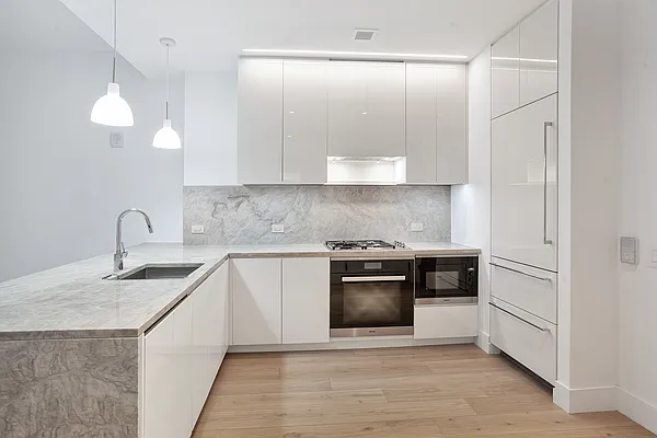 Rented by New York Residence | media 9