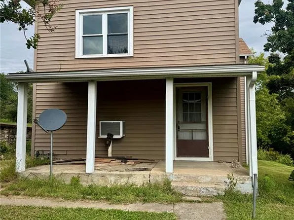 828 Bird St, Hannibal, MO 63401