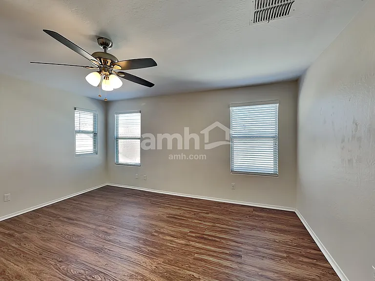 1508 N Banning — Photo 10