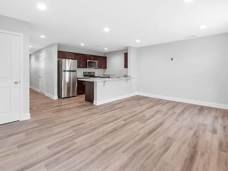 451 Lower Stone Ave #1 — Photo 6