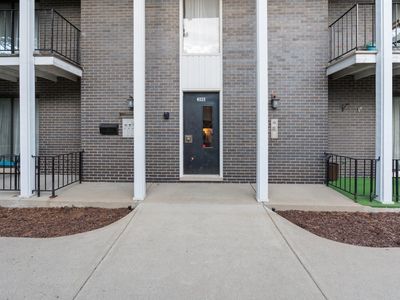 4121 W 98th St APT D, Oak Lawn, IL, 60453