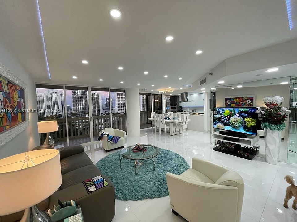 1st image of 1000 Island Blvd #1606