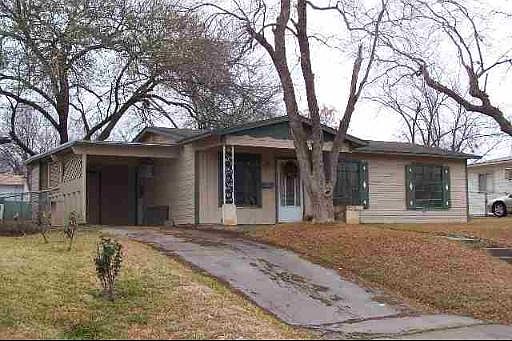 1st image of 151 MANNING DR