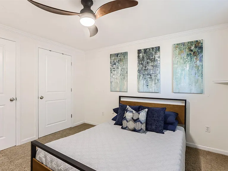 1327 Steele St #303 — Photo 7