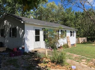 621 Dixon Branch Rd, Loretto, TN 38469