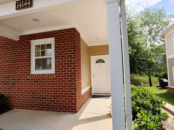 3rd image of 14144 Castle Abbey Ln