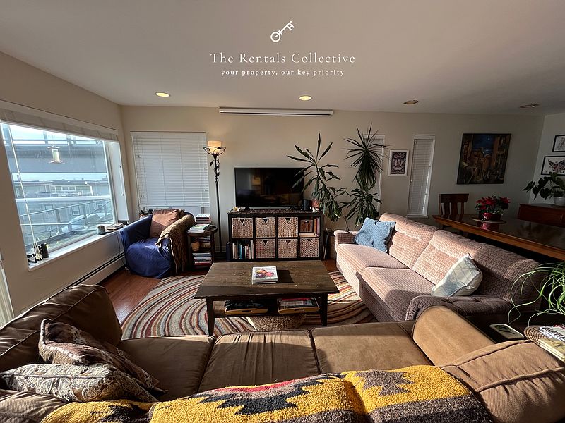 White Rock House for rent - 2 Bedrooms — photo 16