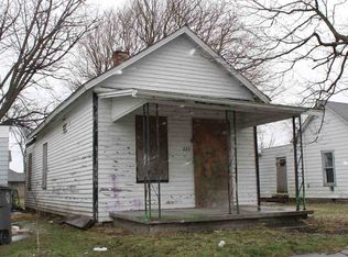 223 S Vine St, Seymour, IN 47274