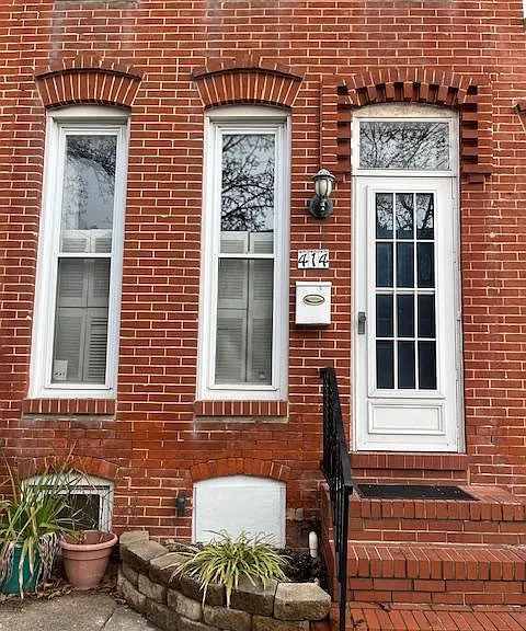 414 E Fort Ave — Photo 1