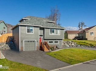 10890 Splendor Loop, Eagle River, AK 99577