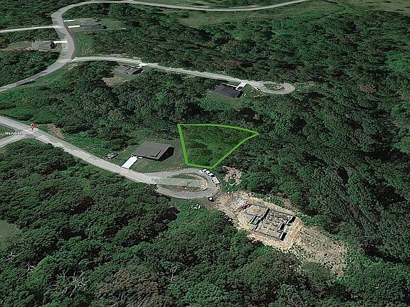 3rd image of Wendike Ln