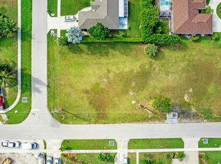 276 Tahiti Rd, Marco Island, FL 34145