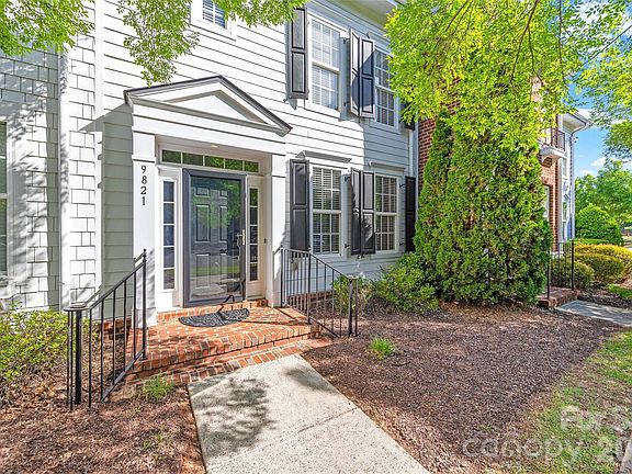 2nd image of 9821 Longstone Ln