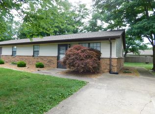 404 Red Bud Ln #B, Troy, IL