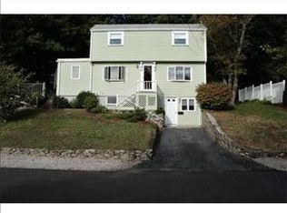 84 Hillview Rd, Westwood, MA 02090
