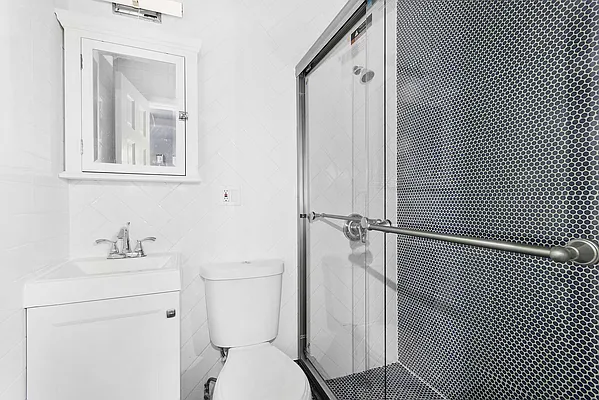 Rented by Compass | media 20